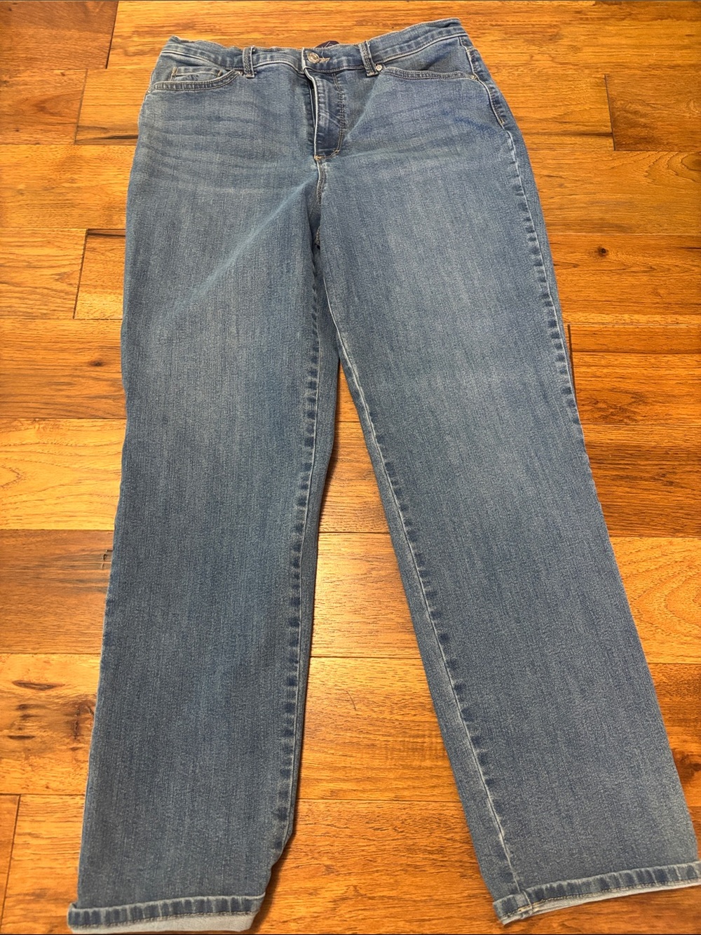 Gloria Vanderbilt Light Blue Straight-Leg Jeans